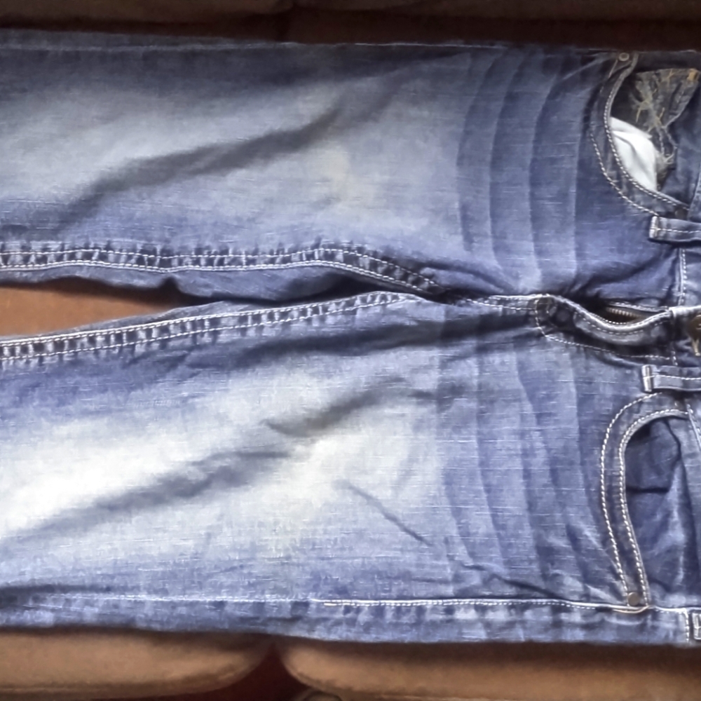 Maurices capris 11/12